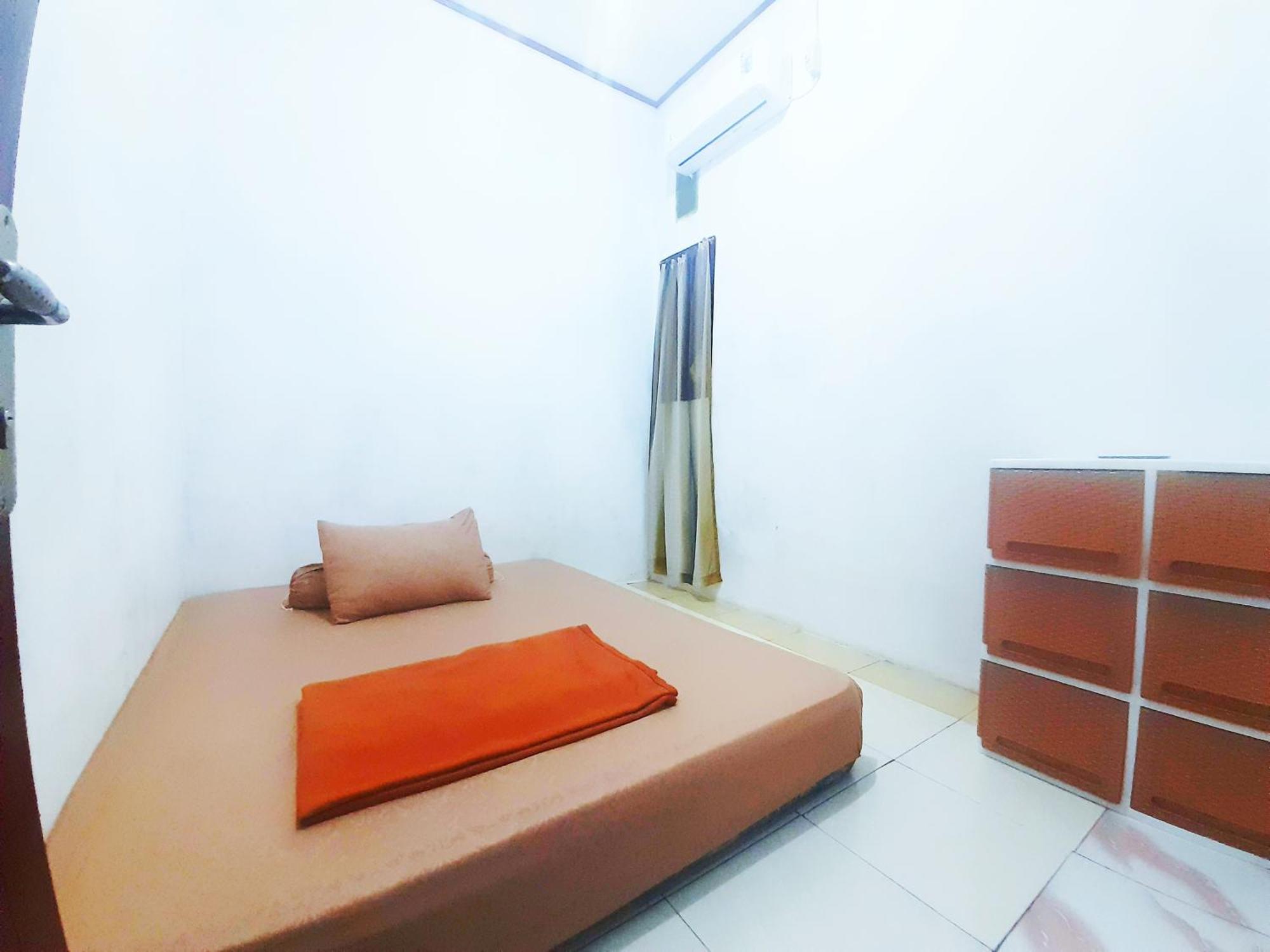 Baronda Guest House Sorong Exteriör bild
